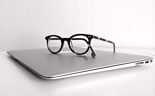 High-Definition Eyeglasses