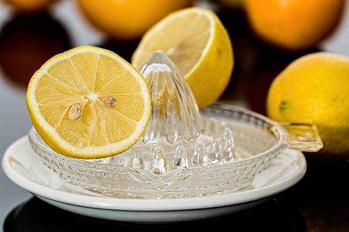 Lemon Juice for Eyes