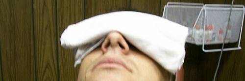 hot compress for eyes